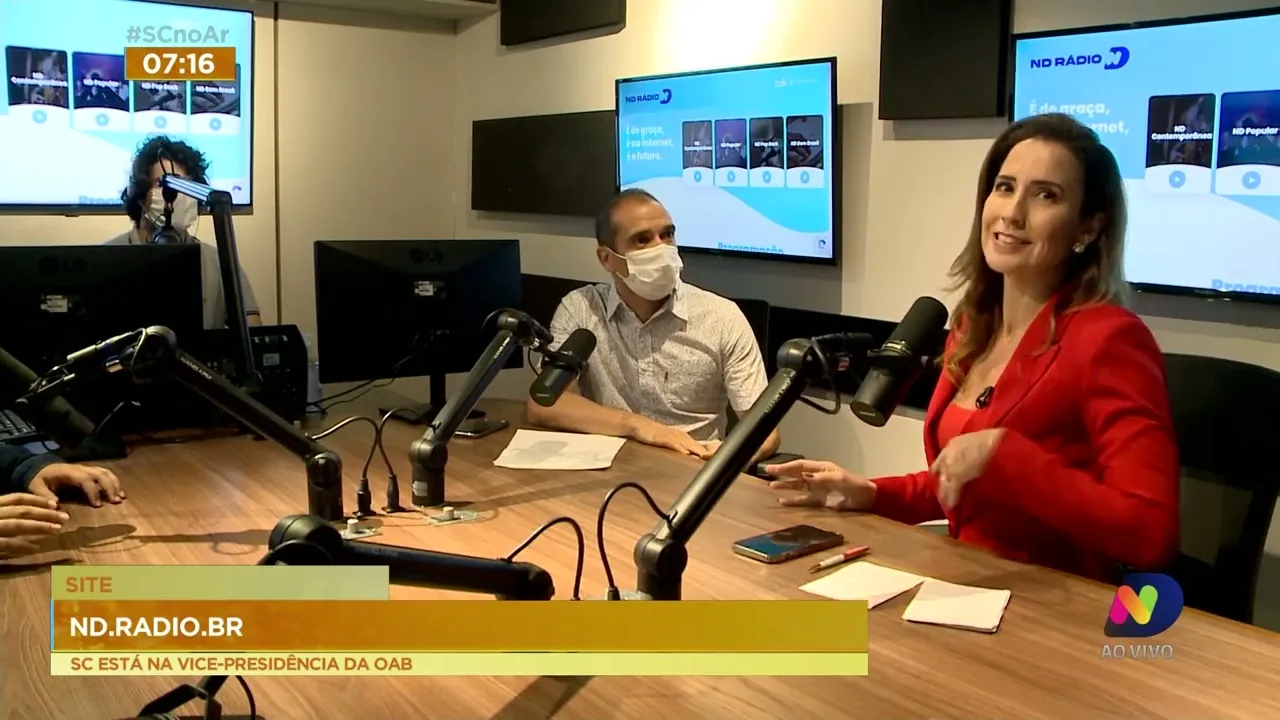 Música e informação: 'SC no ar' mostra os bastidores na estreia da ND Rádio