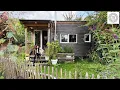 Download Lagu Tiny House in Bayern: Tattoo-Künstlerin lebt mit 3 Hunden und 2
