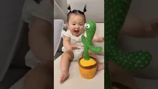 مضحك جدا ردت فعل الأطفال كيوت على ألعاب  مضحك جدا ردت فعل الأطفال كيوت على ألعاب