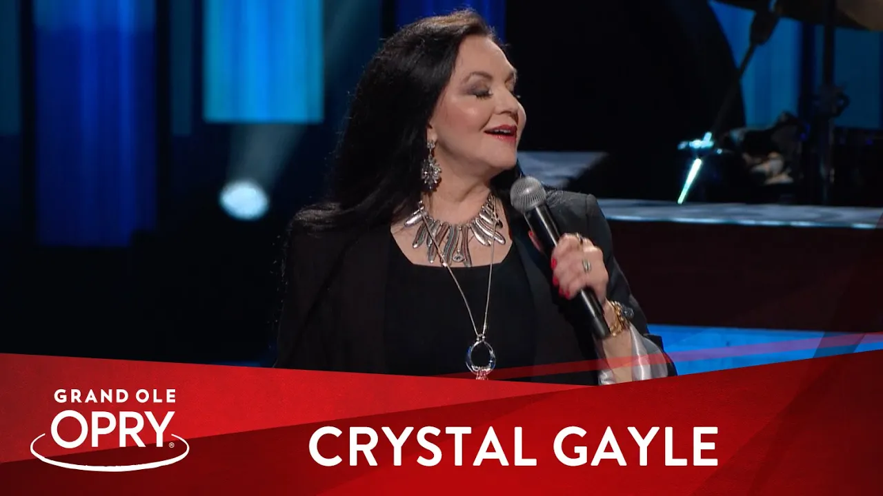 Crystal Gayle - "Don’t It Make My Brown Eyes Blue" | Live at the Grand Ole Opry