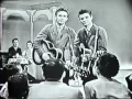 Download Lagu Everly Brothers, Wake Up Little Susie, Should We Tell Him, 1958 TV