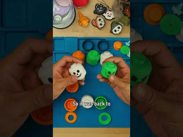 Lego Head Fidget Clicker - Jack O' Lantern video thumbnail