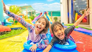 فاجأنا بنتنا ايلين وصحبتها باكبر حديقة مائية في بيتنا اخيرا رجعنا المسبح 