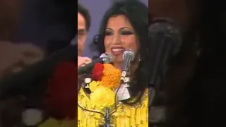 سميره توفيق بين ابو ظبي ودبي مرقت سياره حمرا 
