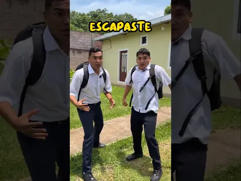 Imagina que te escapaste de la ESCUELA y tu mama se entero ¿Que harias?😱