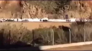 MAROC Vs ALGERIE لاعبو الرجاء البيضاوي يغنون حنا خاوة ماشي عداوة في الحدود المغربية الجزائرية 