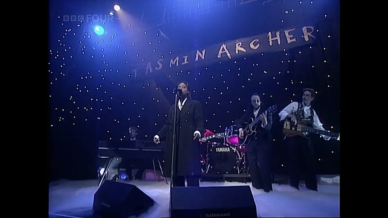 Tasmin Archer  - Sleeping Satellite  - TOTP  - 1992