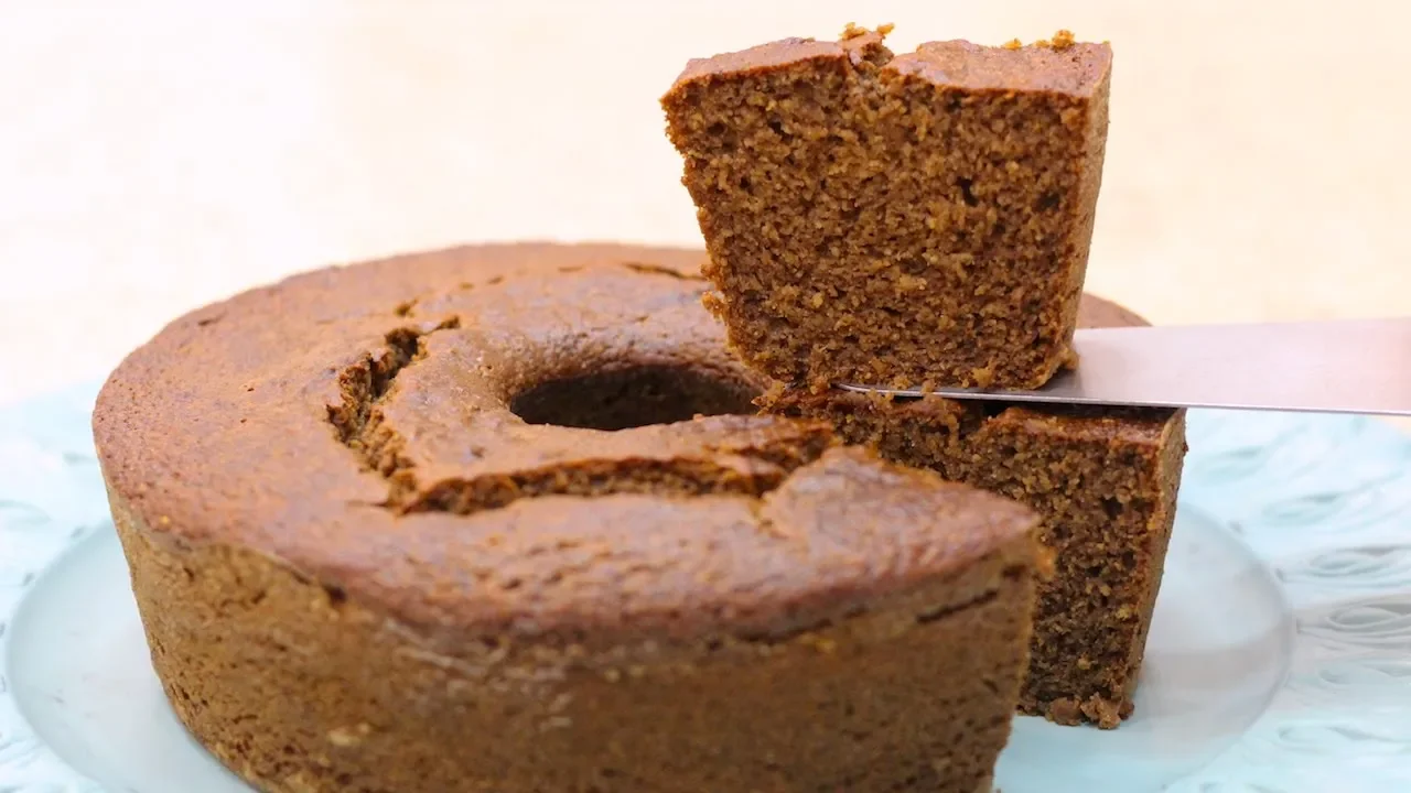 INCRÍVEL ESTE BOLO DE BANANA INTEGRAL!!! FOFINHO - SEM FARINHA -  FÁCIL- DELICIOSO - Isamara Amâncio