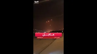 مشاهد تظهر سقوط عدد من الصواريخ الإيرانية في منطقة إسرائيلية 