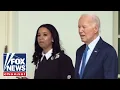 Download Lagu Former Biden staffer sheds light on 'bunker mentality' surrounding president