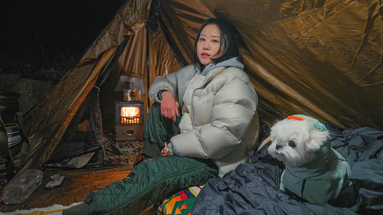 손발이 꽁꽁 어는 강추위에 화목난로 하나로 야무지게 요리 해먹는 하루 | 돈까스, 반건조오징어, 황태콩나물해장국, 순두부장 | 홍천 두미리관광농원캠핑장 썸네일