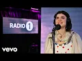 Lagu The Last Dinner Party - One Of Your Girls (Troye Sivan Cover) in the Live Lounge