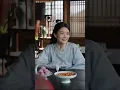 고대 바보의 몸으로 타임슬립했다. 오랫동안 바보를 가장하며 인내하고, 현대 지혜로 난세를 살아남아 인생 정상에 오르고 미녀 아내를 맞이한다.