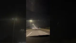 من القدم لمفرق الراس لبى الدلع كله ليونه يمشي وكن الناس من القدم لمفرق الراس لبى الدلع كله ليونه 