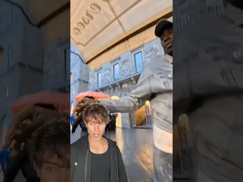 Le dio una lección al timador