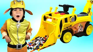 Izaak Pretend Play Assembling Ride-On Toy and Rescue