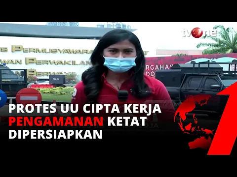 Hadang Demo UU Ciptaker, Aparat Bersenjata Lengkap Dipersiapkan | tvOne