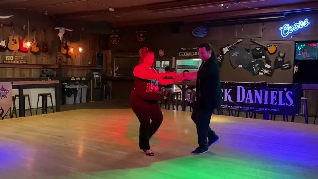 Kono & Melissa Etcheverry @ 916 Swing (8/2/22)