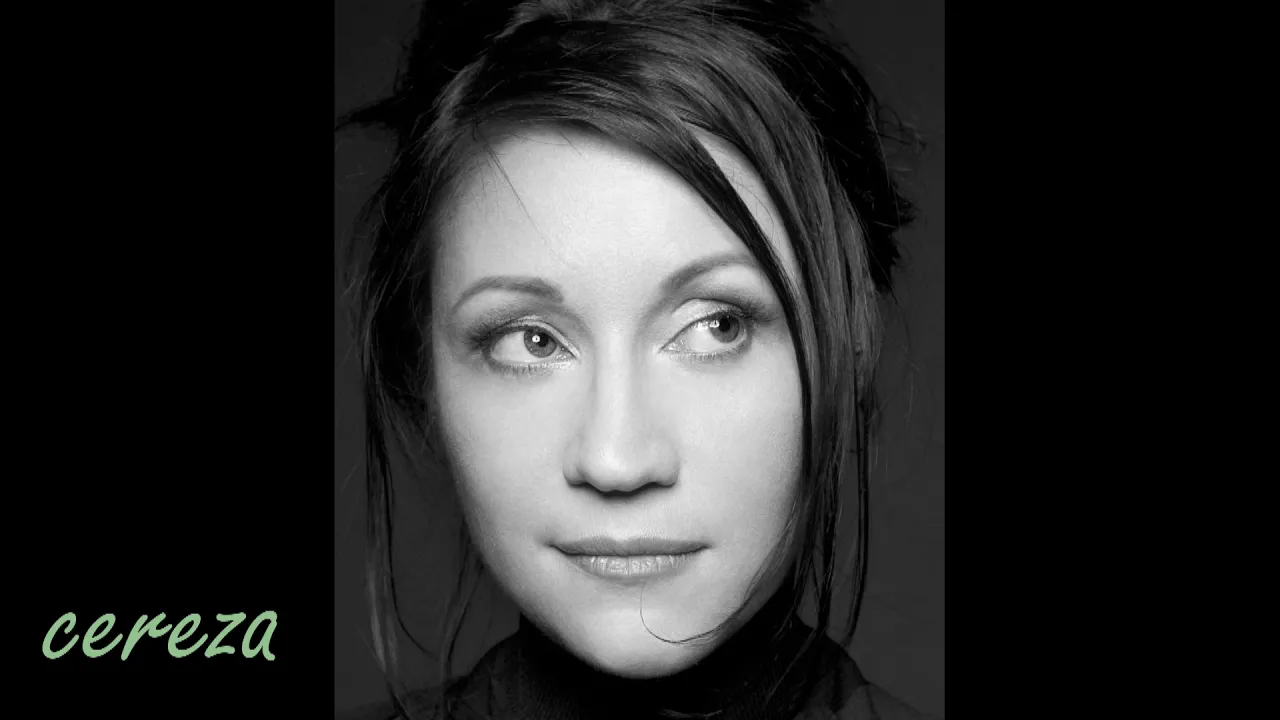 Holly Cole - Mad About The Boy
