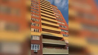 В Омске 11-летняя девочка разбилась насмерть после падения с высоты