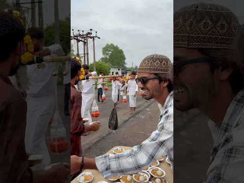 मुस्लिम भाई ने की कावड़ियो की सेवा #hindumuslim #muslim #shorts #youtube