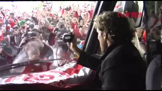Camera exclusiva da chegada de Diego Forlan a Porto Alegre