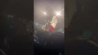 reekado banks preforms ozumba mbadiwe for the first time he killed it 