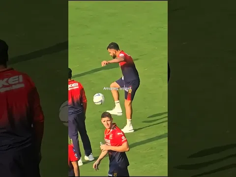 Virat Kohli football skills #shorts #viratkohli #rcb #ipl