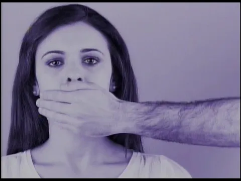 Manifestaciones machistas en relaciones de pareja