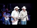 Download Lagu Toby Keith \u0026 Trace Adkins - Courtesy of the Red, White, \u0026 Blue
