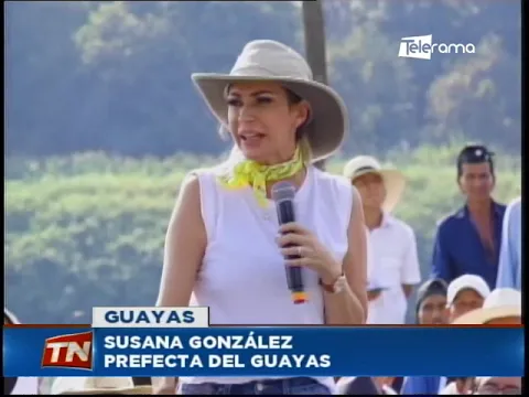 Prefectura del Guayas realiza nivelación de suelos con láser en la ruralidad