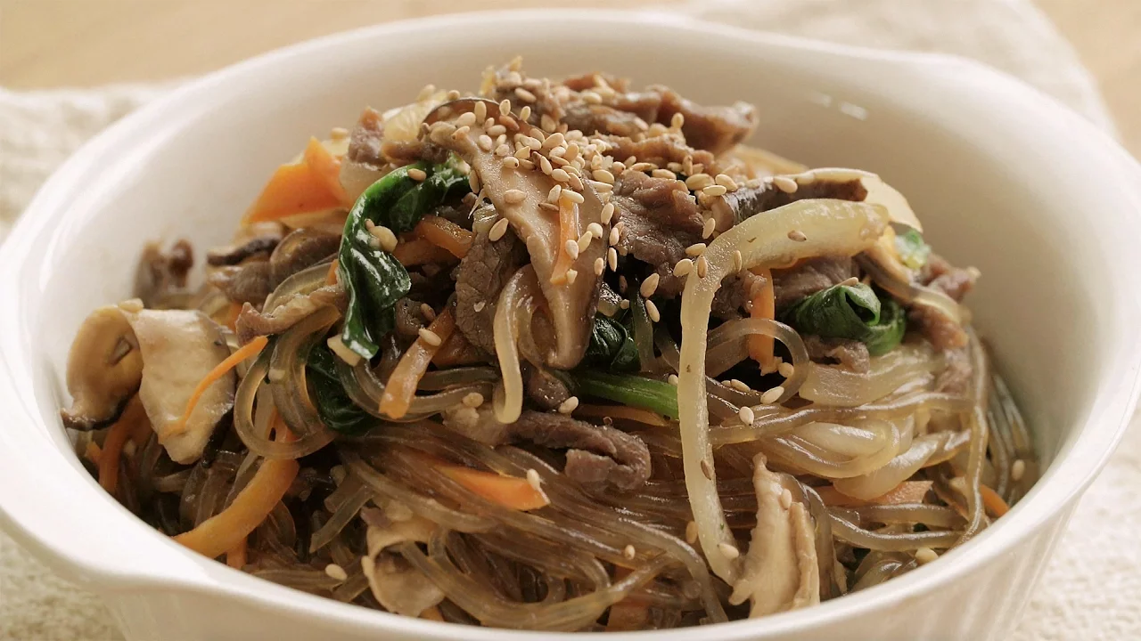  :  Microwave japchae (Glass noodles stir-fried with vegetables)    Honeykki 