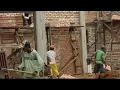 Download Lagu [ASMR] 1 JAM Tetangga Renov Rumah (suara palu, aduk cement, gerinda, potong keramik, dll)