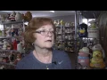 Gayle Guyardo checks out Tampa s Largest Cookie Jar Collection