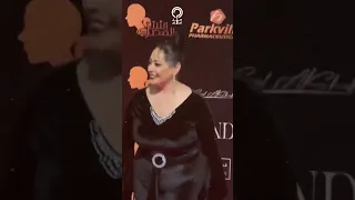 هند عاكف تتجاهل حسين فهمي في ملتقى التميز والابداع 