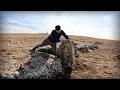 Download Lagu Onbetaalbare historische goudschat gevonden onder een grote steen!!!