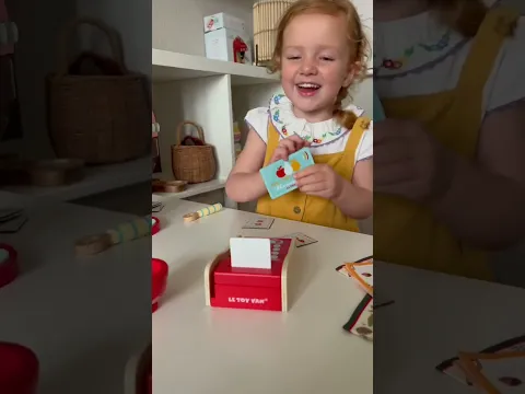 Wooden Toy Coffee Machine & Pods