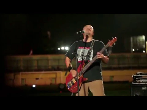 Download MP3 Netral - Terbang Tenggelam (Live at Music Everywhere) **