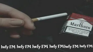 ارشيف عراقي حزين        من الشوق ابكي ودمعي بالعين   بطيء دندنها