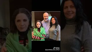 اطلالة الممثلات القديرات سيدة الكوميديا القديرة سامية الجزائري و اختها صباح الجزائري و ابتها رشا 