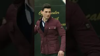 لعبة ممتعة في حديقة المدرسة الحياة أحيانا حلوة Shorts 