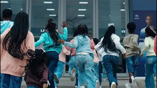 Afronitaaa and AfroStar Kids Academy visited the new Hisense Showroom in Haatso *A must watch*