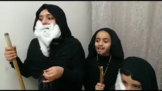 كان في عنقود العنب دندنها