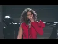 Alessia Cara - Scars To Your Beautiful (Live At The MTV VMAs / 2017)