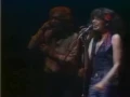 Download Lagu Linda Ronstadt - It's So Easy (LIVE)