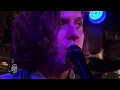Arctic Monkeys - Do I Wanna Know?  (Live)