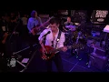 Download Lagu Arctic Monkeys - Do I Wanna Know?  (Live)
