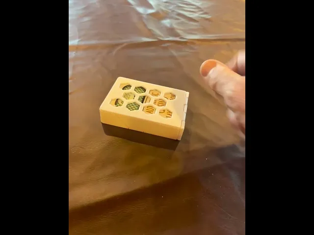 Folding playing card box for Magic: The Gathering or Las Vegas regulation cards video thumbnail