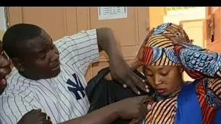 kalli yadda wani yake lalata wata budurwa 