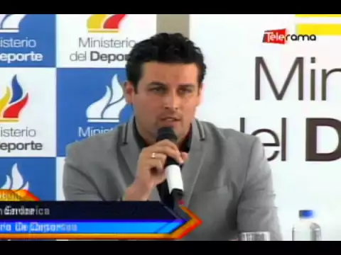Ministro de Deportes Enderica sostuvo conversatorio con prensa guayaquileña